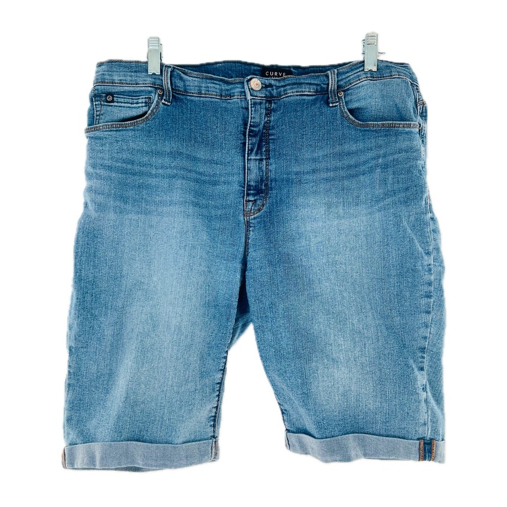 Curve Appeal Medium-Light Wash Denim 5-Pocket Cuffed Stretch Jean Shorts Size 16